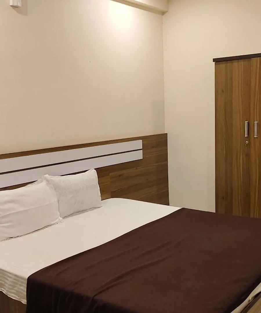 Отель Remarita Holidays Panamaram